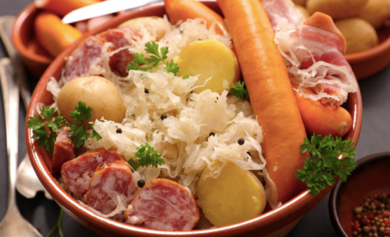 Choucroute: A Traditional French Dish – Mon Panier Latin
