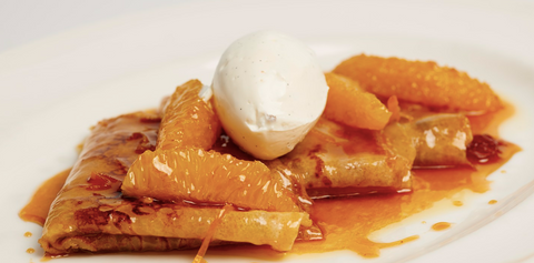 Crêpes Suzette : What is the difference between a pancake and a crepe suzette?
