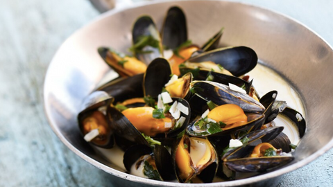 Moules Marinières : What is the season for mussels in the UK?