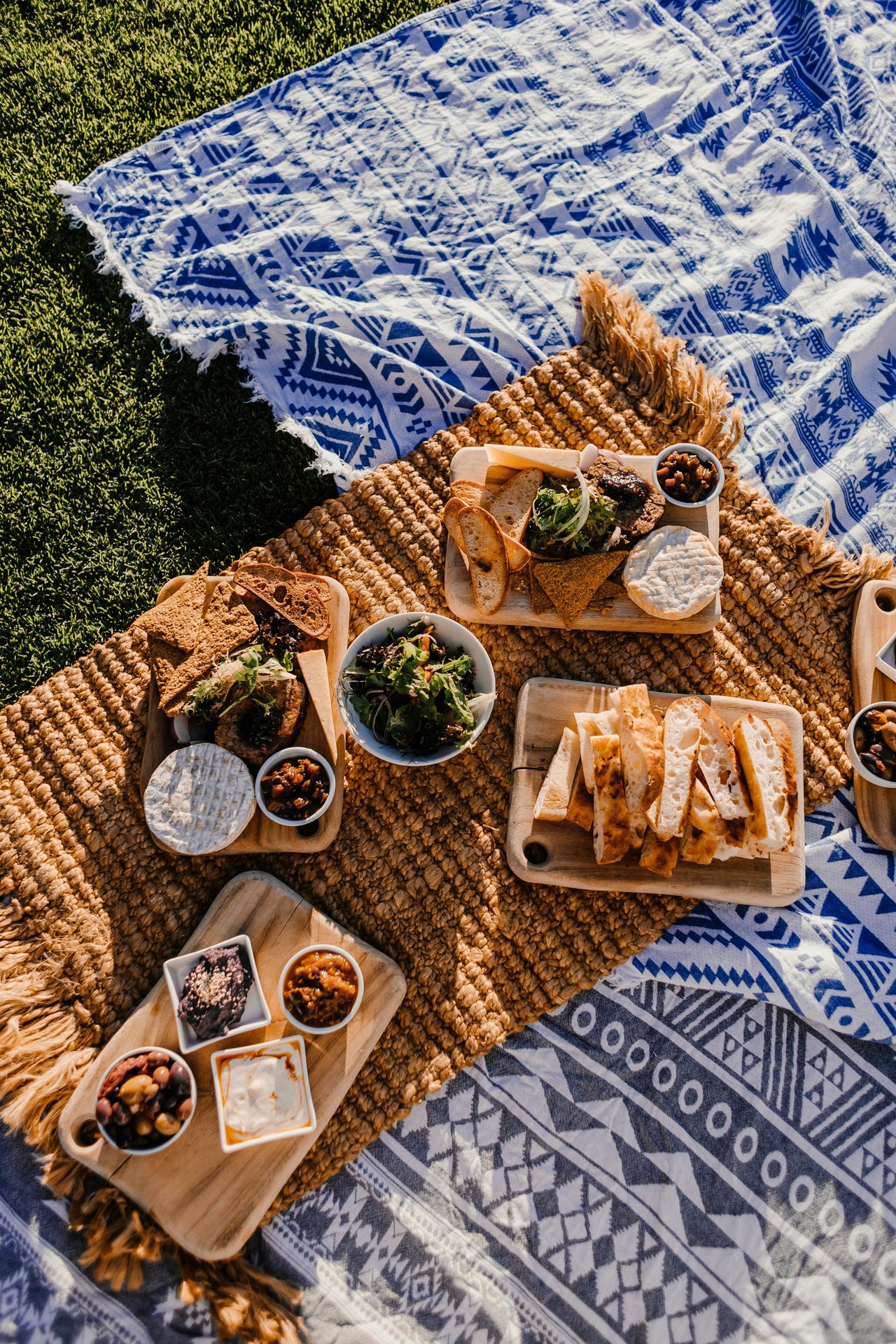 The French Picnic Tradition — Simple Pleasures in Every Basket